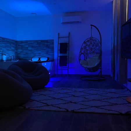 Appartement Cosy Jacuzzy Luxe Gare De Toulon Eksteriør bilde
