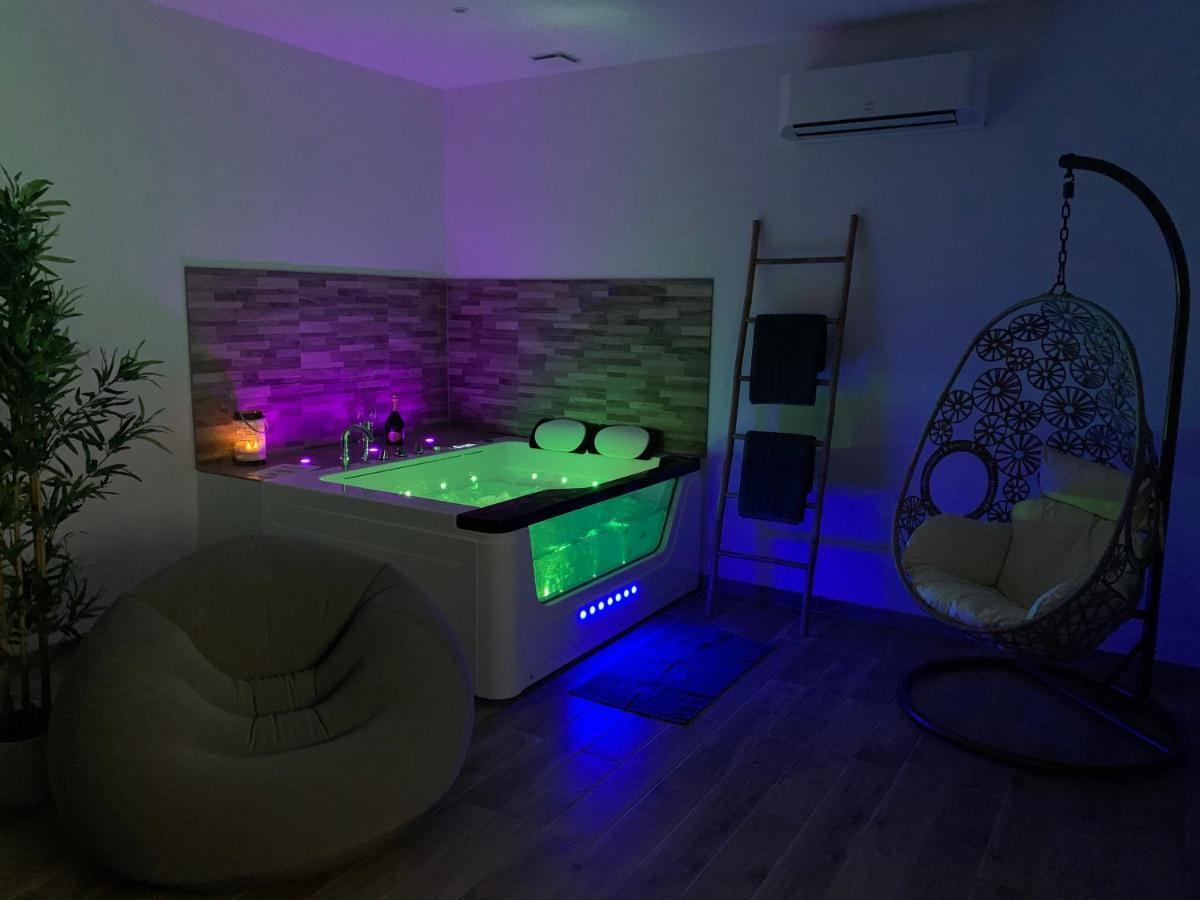 Appartement Cosy Jacuzzy Luxe Gare De Toulon Eksteriør bilde
